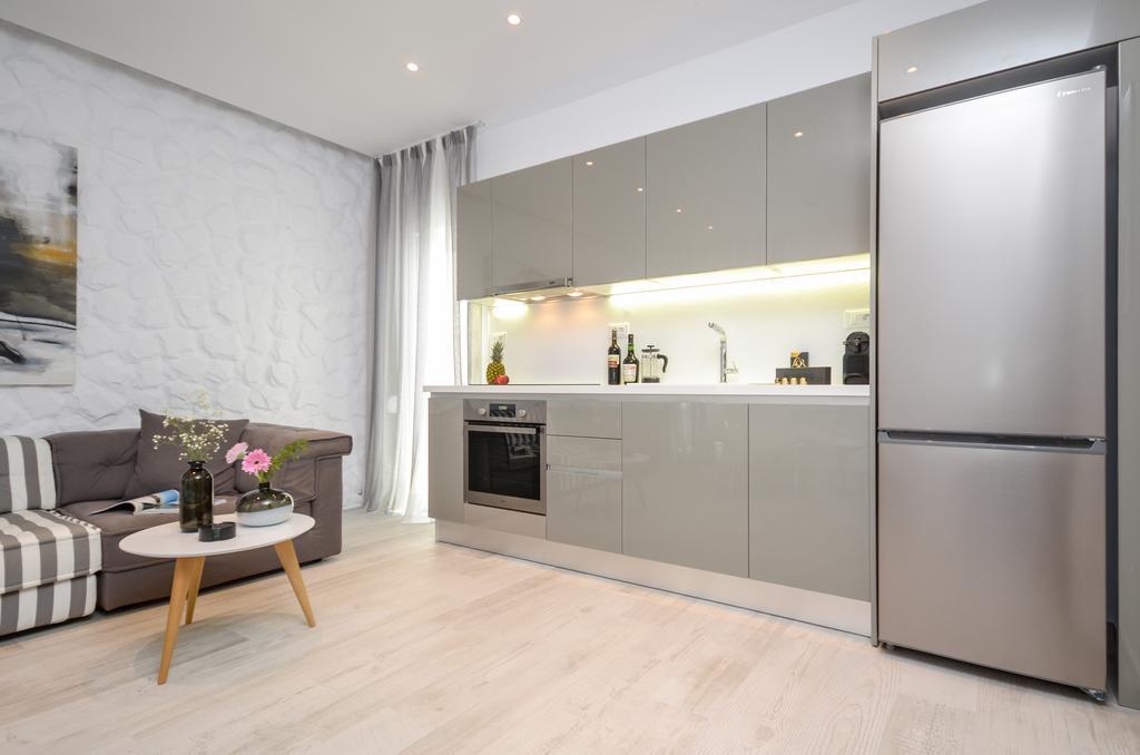 Elegant Apartments อาโยส โพรโกปิออส ภายนอก รูปภาพ