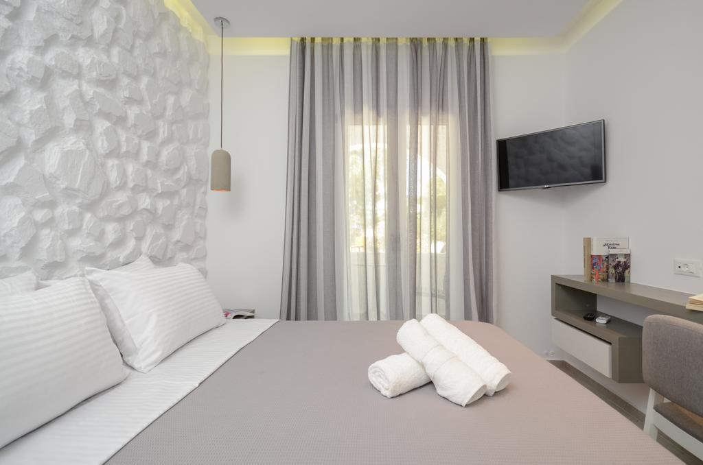 Elegant Apartments อาโยส โพรโกปิออส ภายนอก รูปภาพ