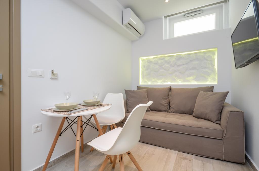 Elegant Apartments อาโยส โพรโกปิออส ภายนอก รูปภาพ