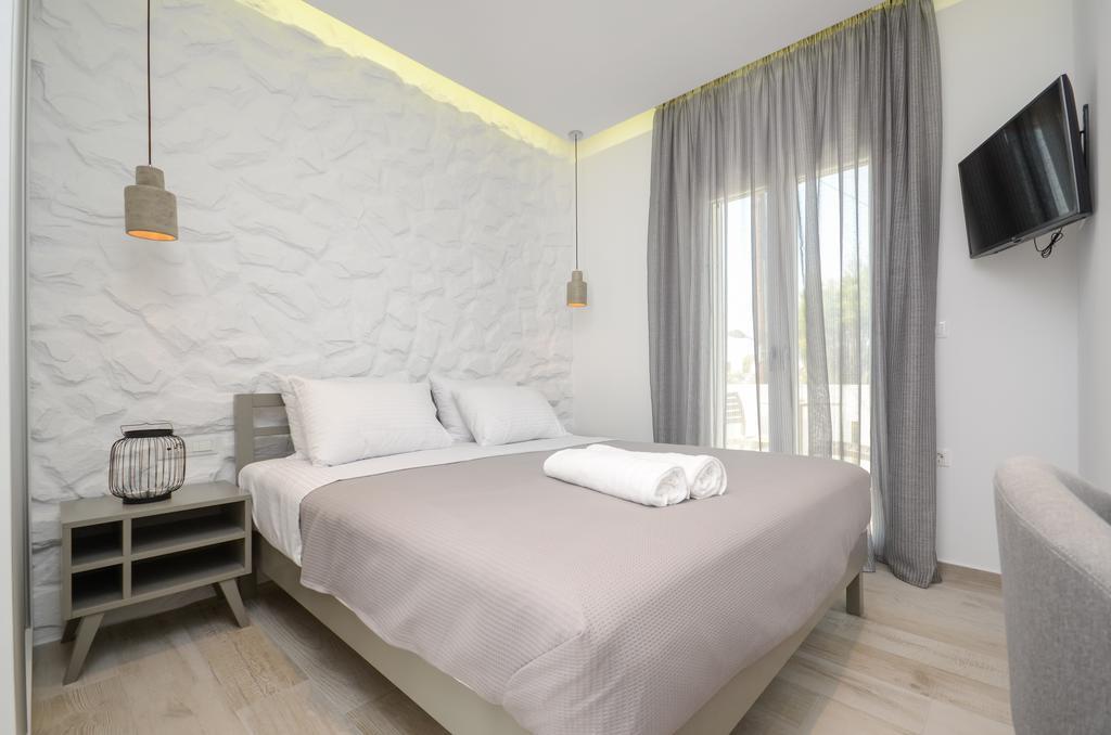 Elegant Apartments อาโยส โพรโกปิออส ภายนอก รูปภาพ